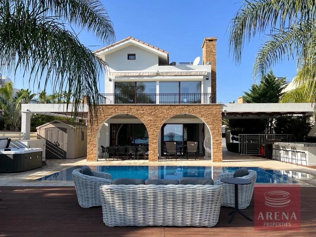 3 Bedroom Villa for Sale in Pernera, Famagusta District