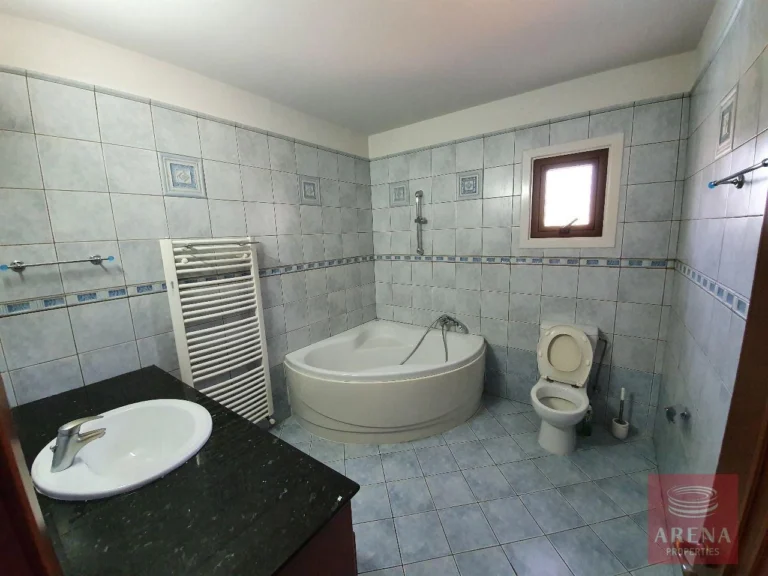 5 Bedroom House for Sale in Kiti, Larnaca District