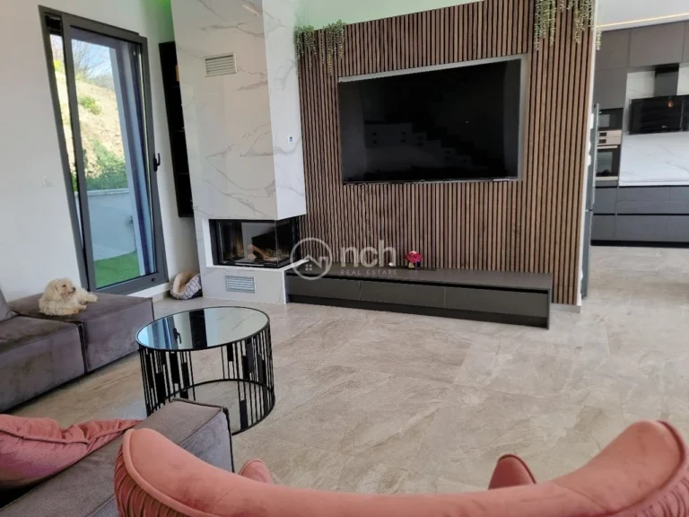 4 Bedroom House for Sale in Parekklisia, Limassol District