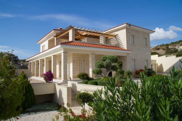 6+ Bedroom House for Sale in Paphos District