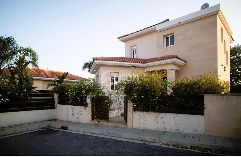 3 Bedroom House for Sale in Pyrgos Lemesou Tourist Area, Limassol District