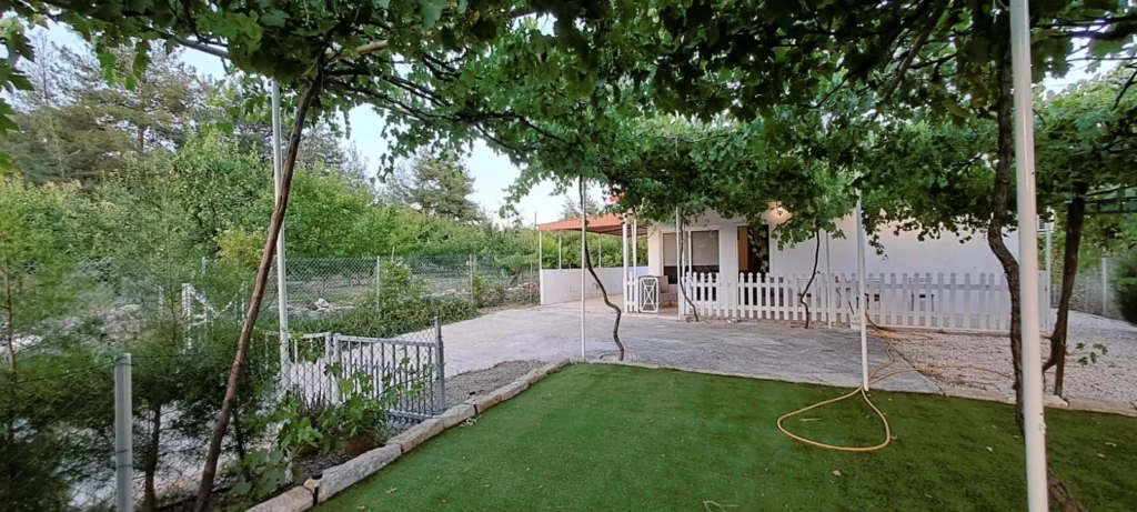 2 Bedroom House for Rent in Trimiklini, Limassol District