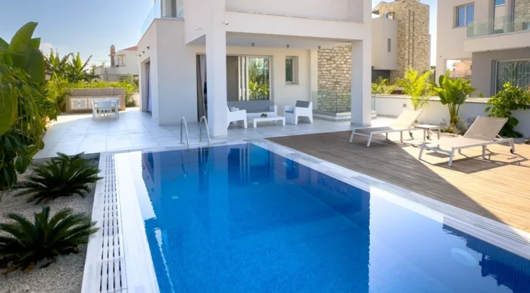 4 Bedroom House for Sale in Famagusta – Agia Napa