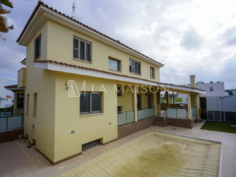 322m² House for Sale in Strovolos, Nicosia District