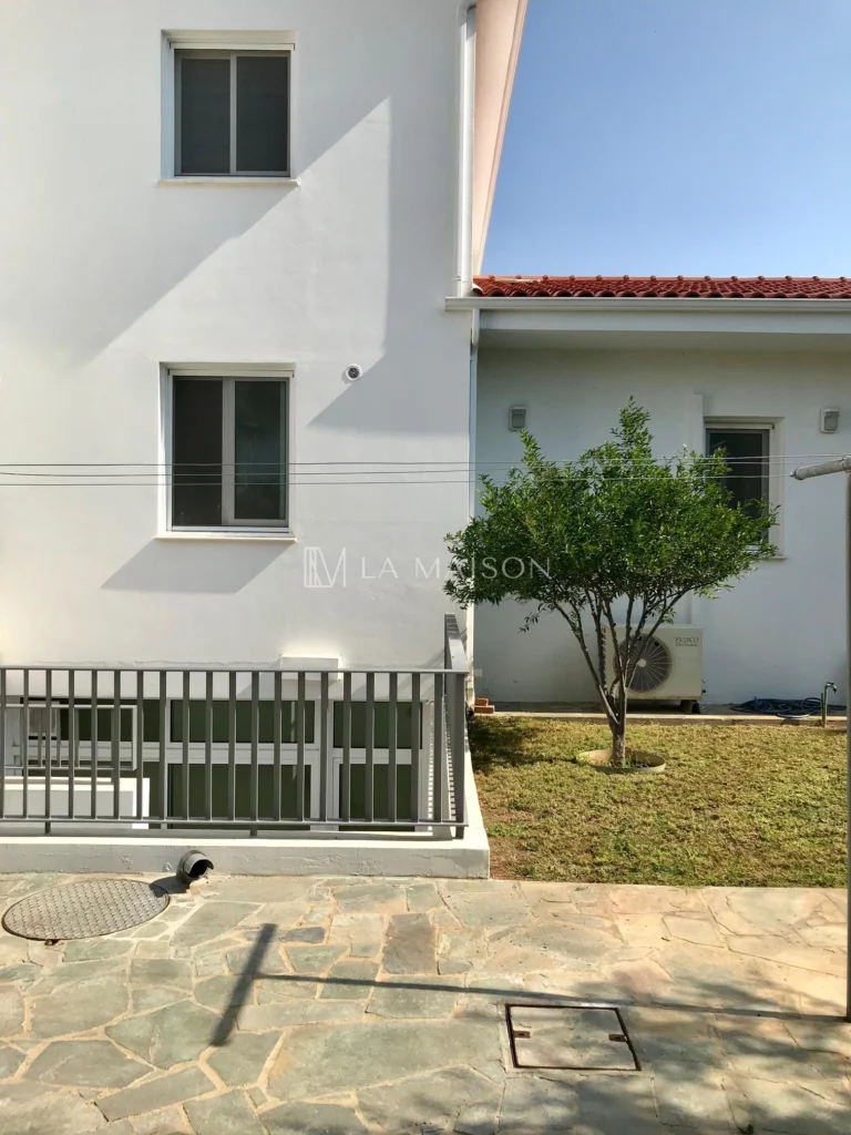 6+ Bedroom House for Sale in Latsia, Nicosia District