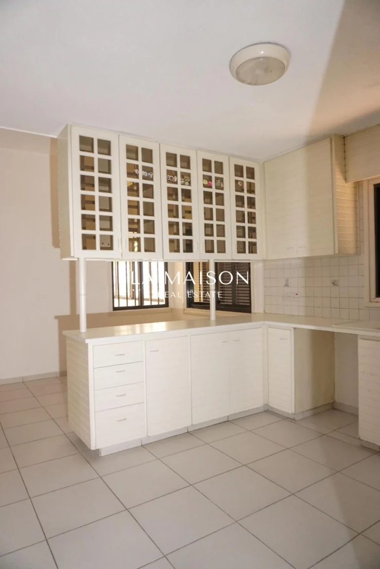 3 Bedroom House for Sale in Strovolos, Nicosia District