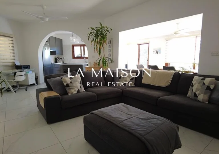 3 Bedroom House for Sale in Tremithousa, Paphos District