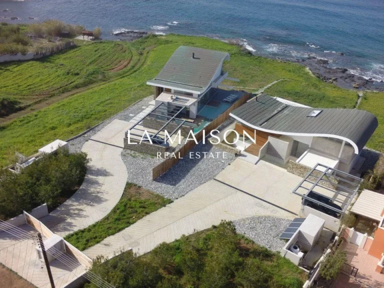 4 Bedroom House for Sale in Pomos, Paphos District