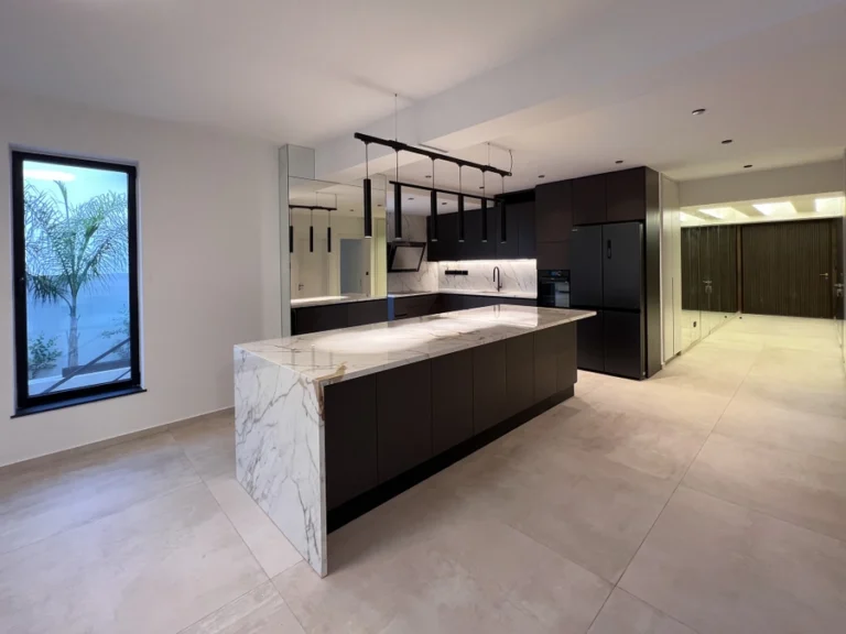 778m² House for Sale in Latsia, Nicosia District