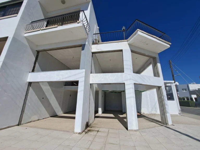 82m² Commercial for Rent in Larnaca District