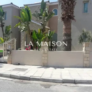 6+ Bedroom House for Sale in Kato Paphos