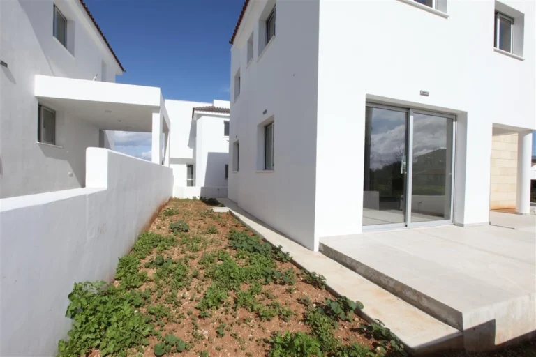 4 Bedroom House for Sale in Strovolos, Nicosia District