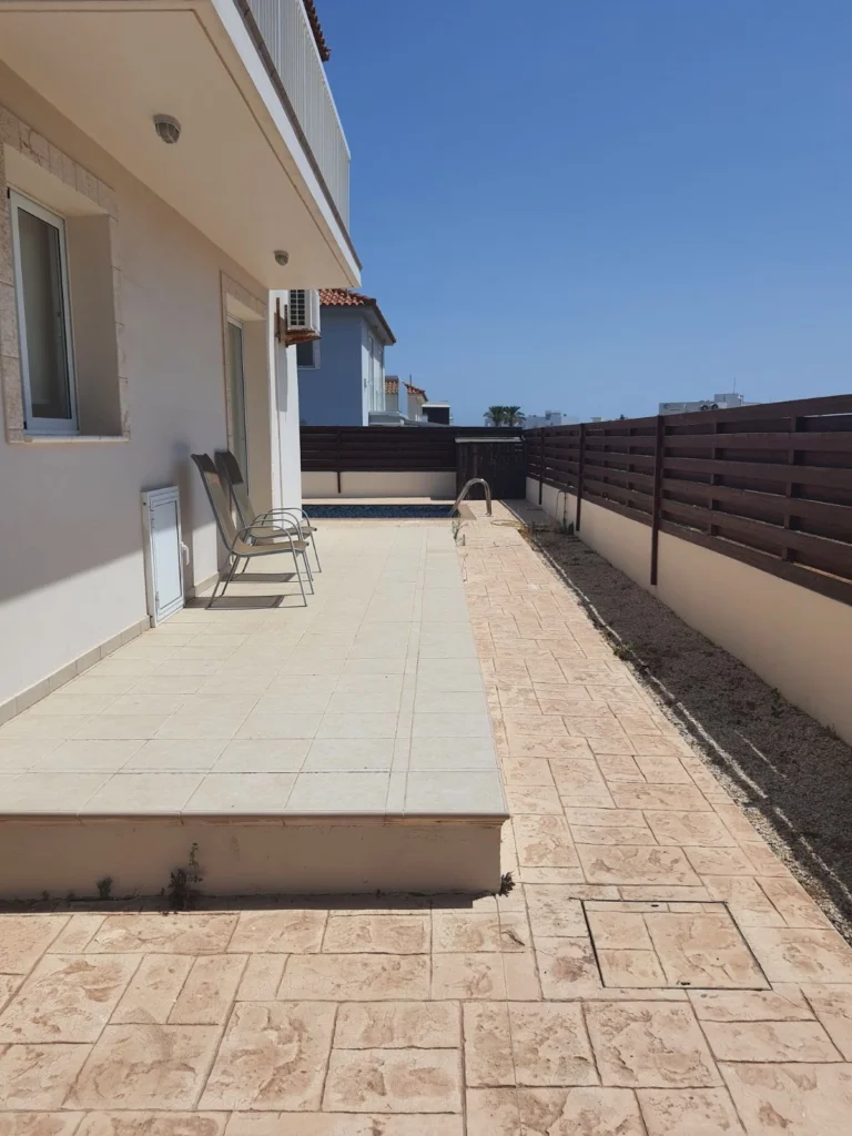 Cheap Houses and Villas for Sale Famagusta up to 400000 euro