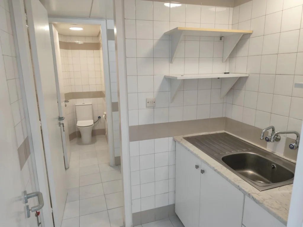 93m² Office for Rent in Limassol – Katholiki