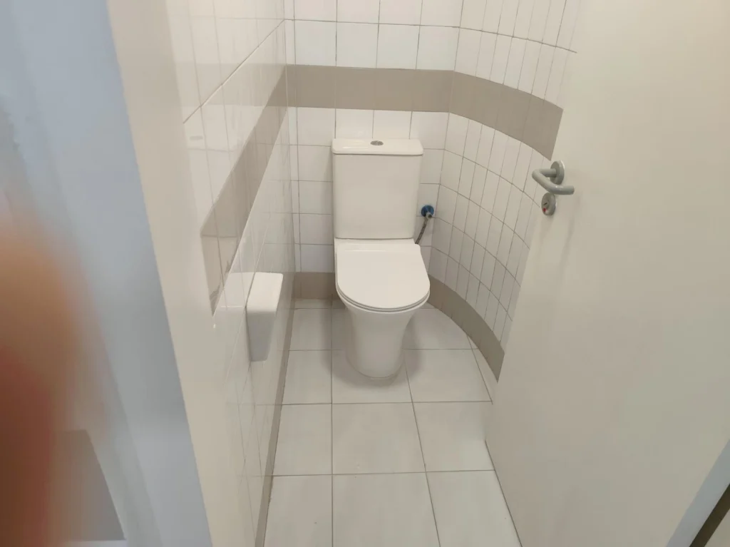 93m² Office for Rent in Limassol – Katholiki