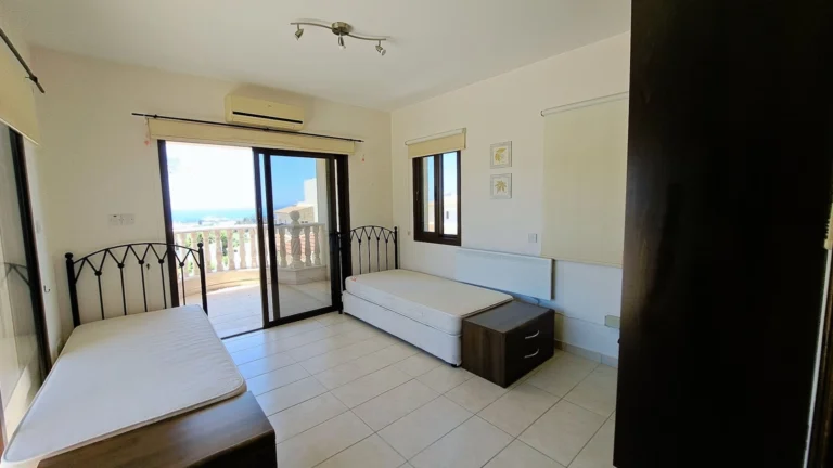 3 Bedroom House for Rent in Sea Caves, Paphos District