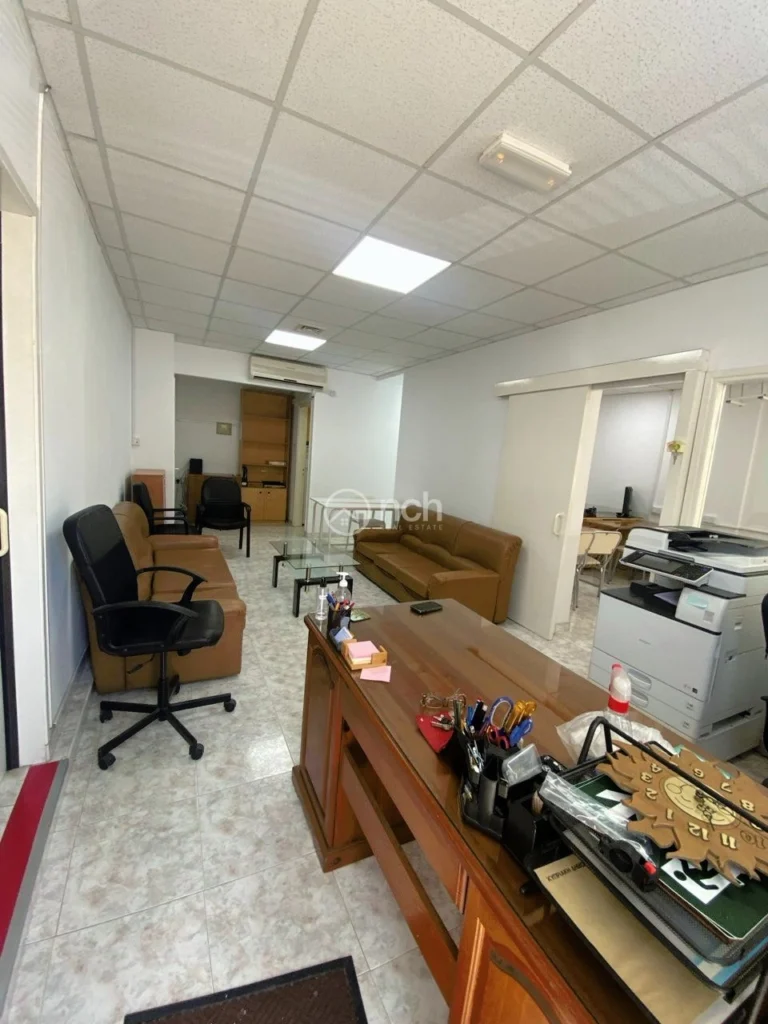 120m² Office for Rent in Agioi Omologites, Nicosia District