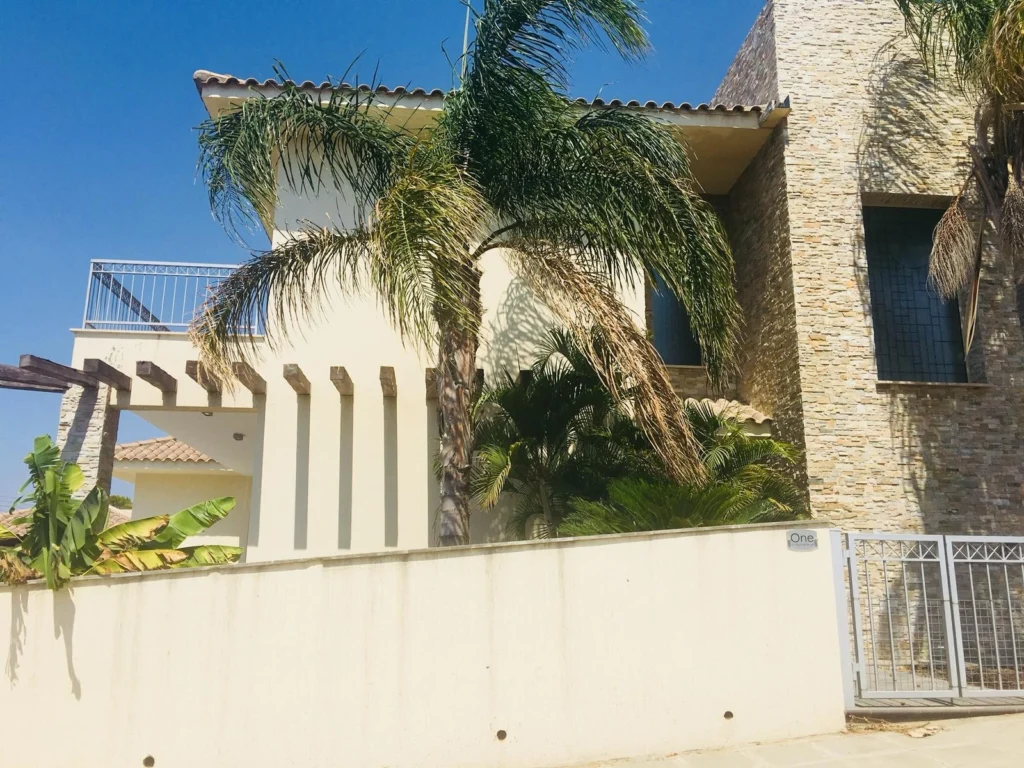 4 Bedroom House for Sale in Paramali, Limassol District