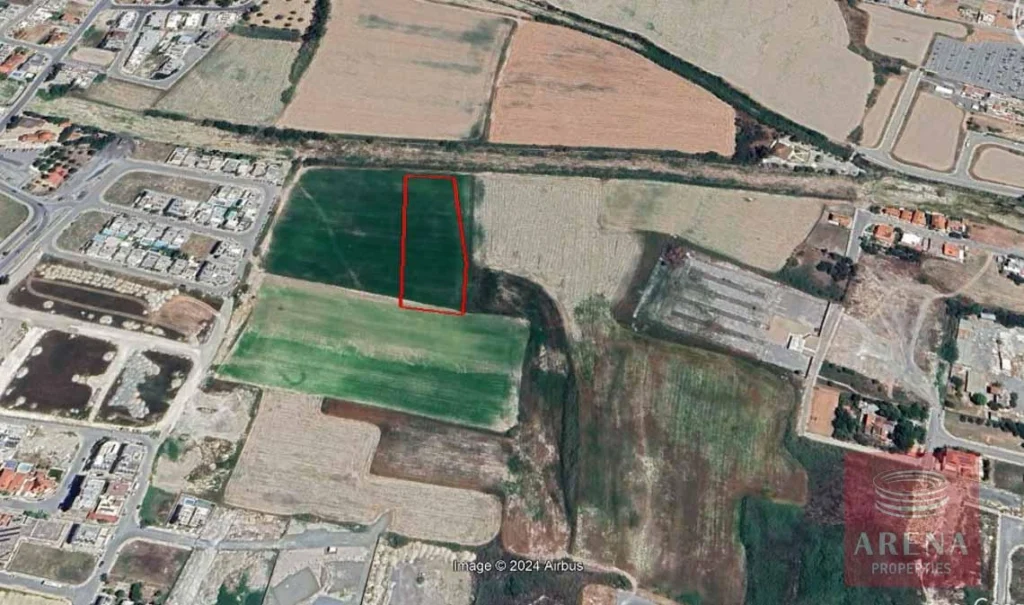 6,832m² Plot for Sale in Livadia Larnakas, Larnaca District