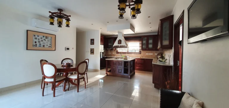 6+ Bedroom House for Sale in Parekklisia, Limassol District