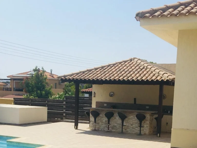 4 Bedroom House for Sale in Paramali, Limassol District