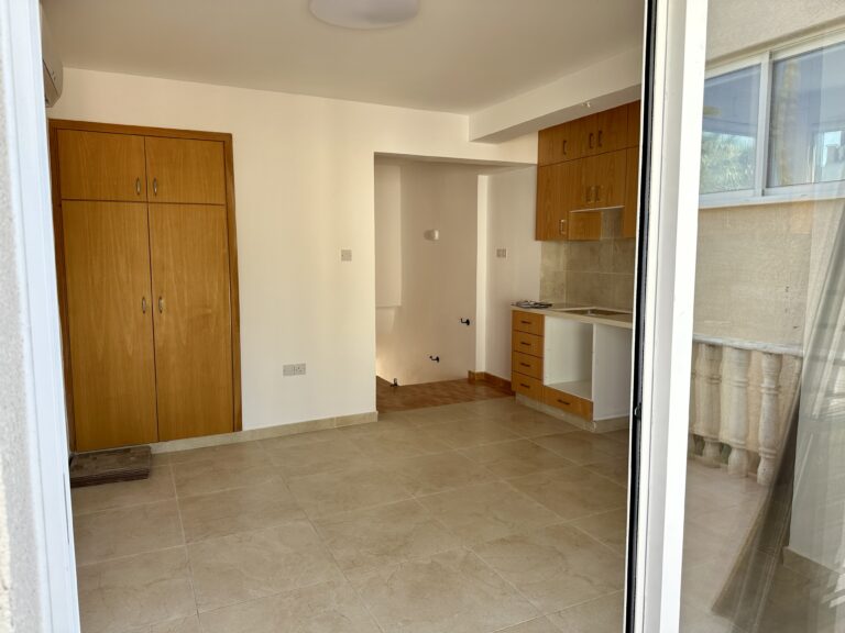 Cheap Apartments for Sale Paphos up to 200000 euro