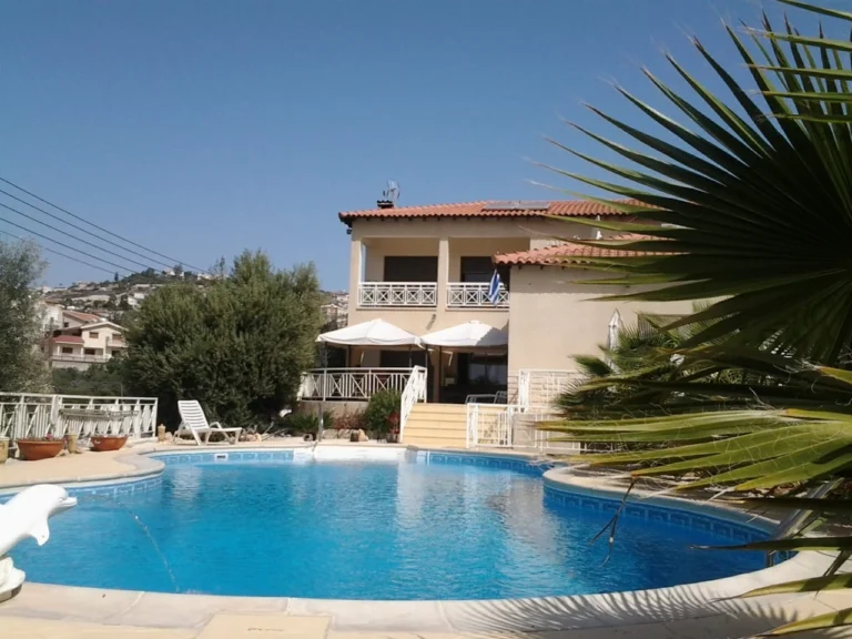 3 Bedroom House for Sale in Agios Tychonas, Limassol District