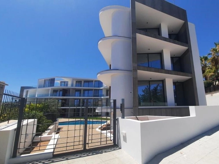 2 Bedroom Apartment for Sale in Germasogeia, Limassol District