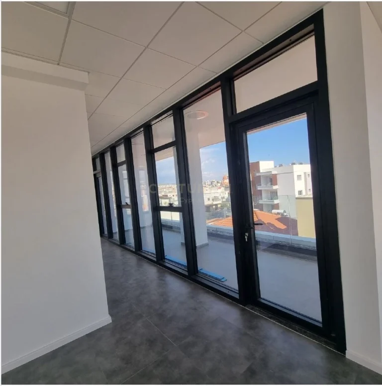 147m² Building for Rent in Kato Polemidia, Limassol District