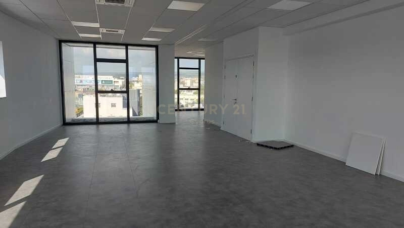 231m² Office for Rent in Kato Polemidia, Limassol District