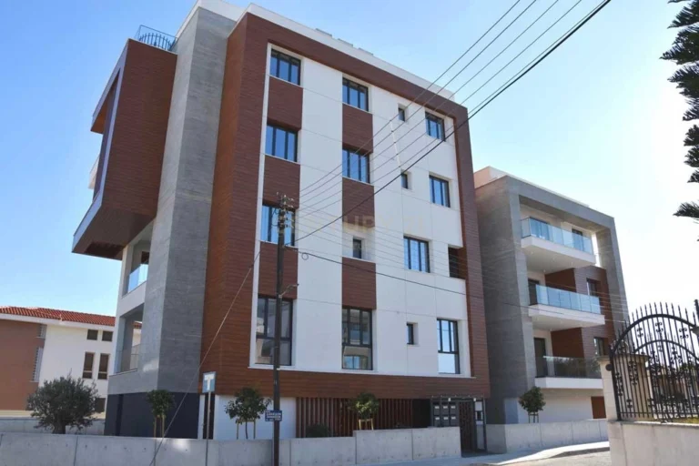 2 Bedroom Apartment for Sale in Germasogeia, Limassol District