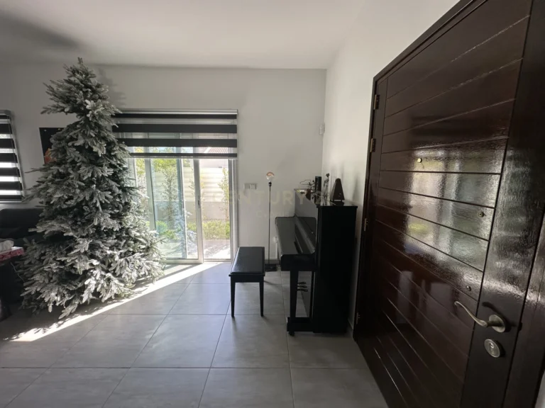 3 Bedroom House for Rent in Parekklisia, Limassol District