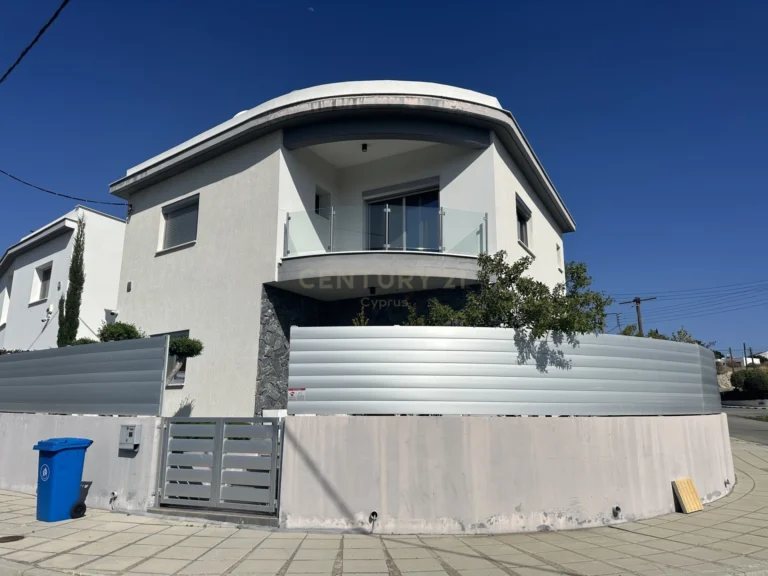 3 Bedroom House for Rent in Parekklisia, Limassol District