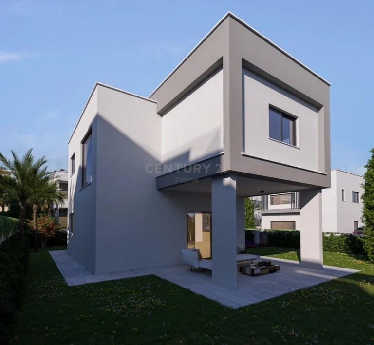 5 Bedroom House for Sale in Agios Tychonas, Limassol District