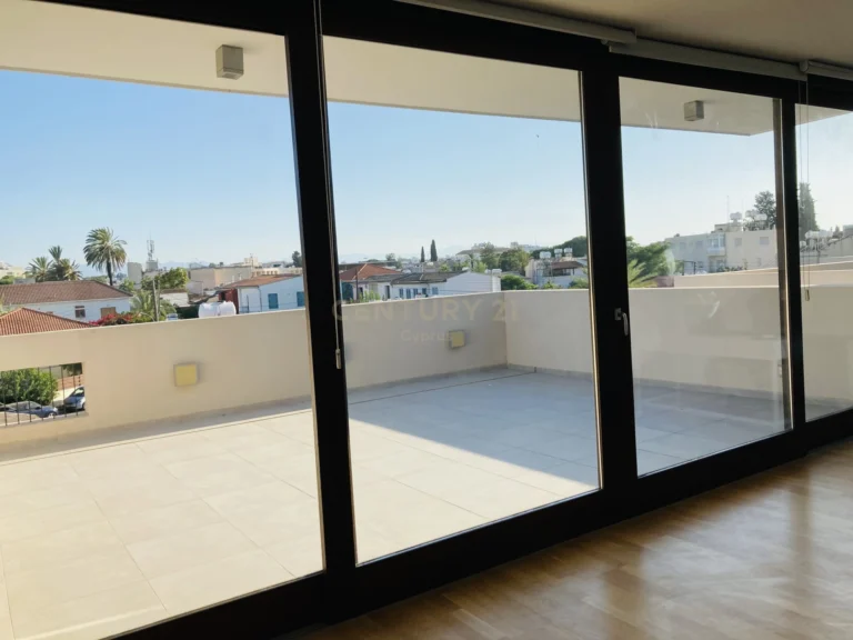 4 Bedroom House for Sale in Strovolos, Nicosia District