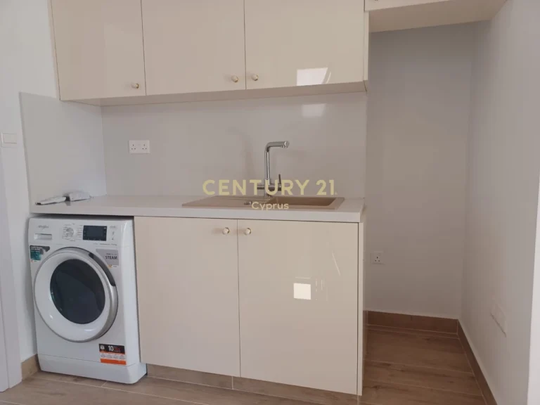 5 Bedroom House for Rent in Palodeia, Limassol District