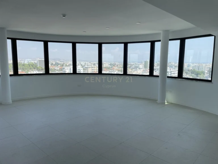 197m² Office for Rent in Larnaca District