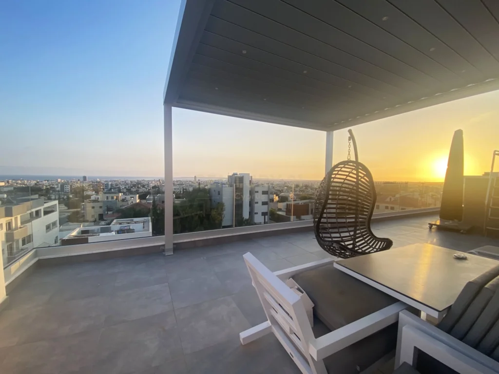 4 Bedroom Apartment for Sale in Limassol – Mesa Geitonia