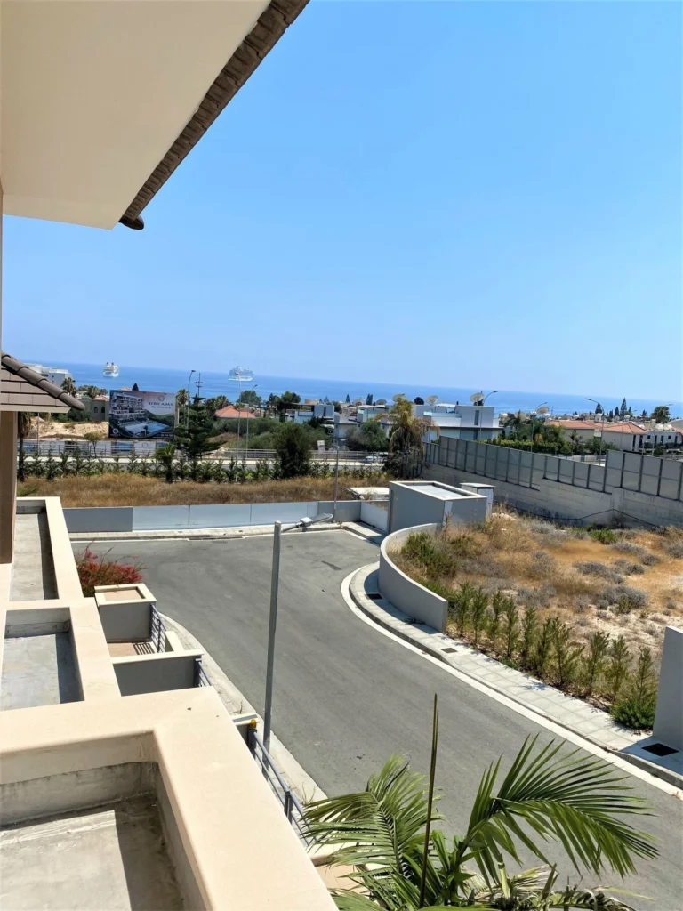 4 Bedroom House for Sale in Agios Tychonas, Limassol District