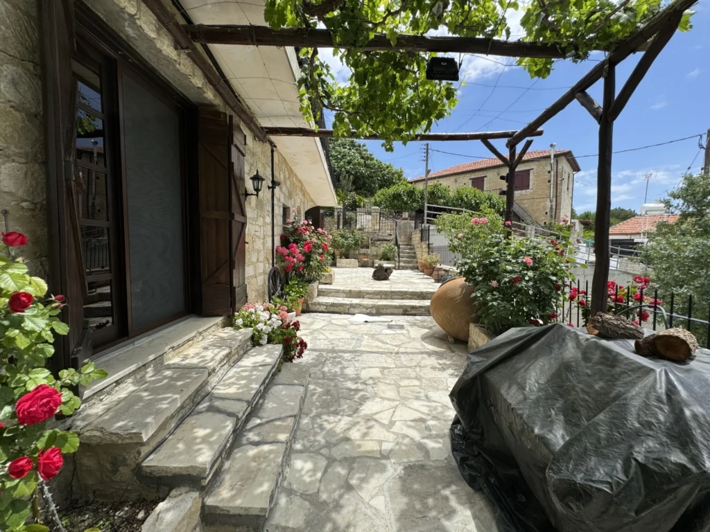 3 Bedroom House for Sale in Arsos, Limassol District