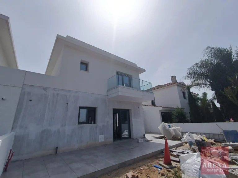 3 Bedroom House for Sale in Dromolaxia, Larnaca District