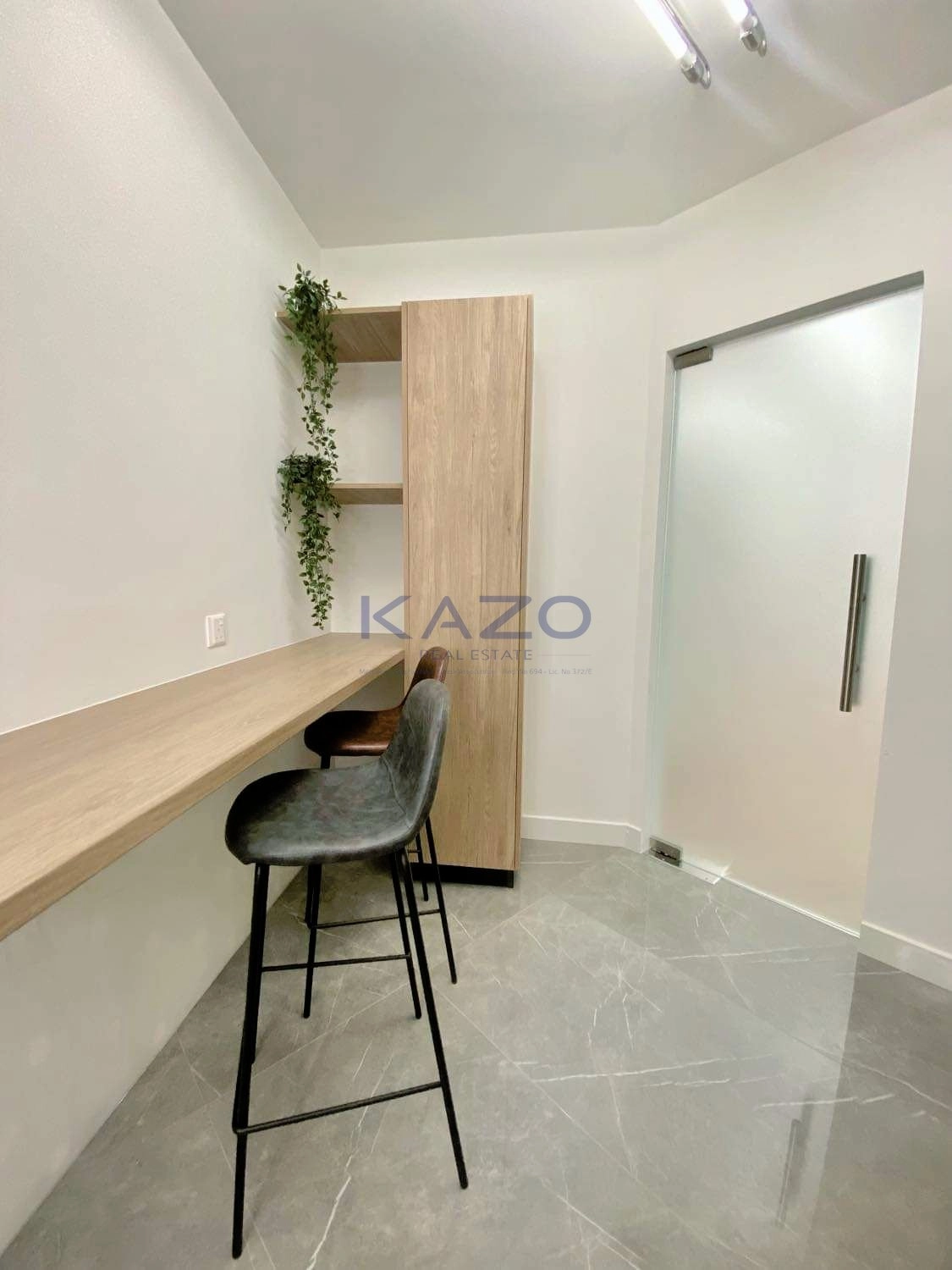 72m² Office for Rent in Limassol District