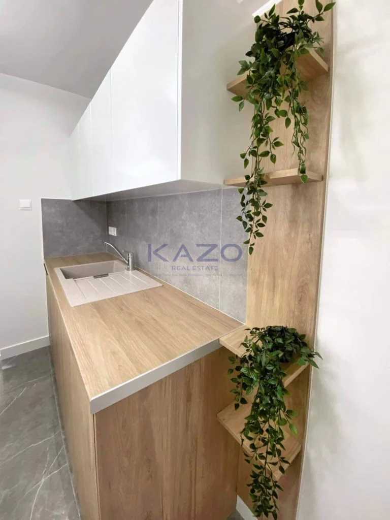 72m² Office for Rent in Limassol District