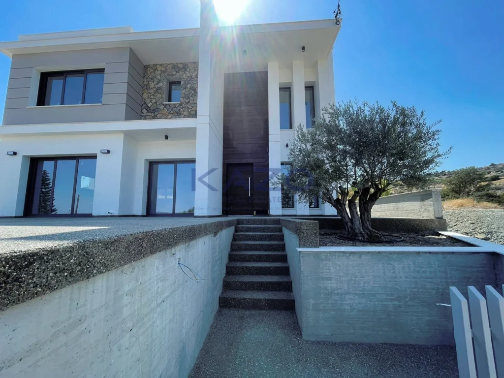 4 Bedroom House for Rent in Pyrgos Lemesou, Limassol District