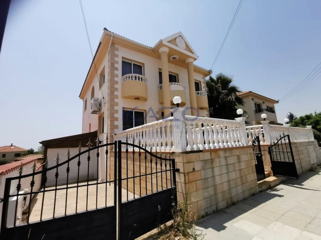 4 Bedroom House for Sale in Limassol – Agios Athanasios