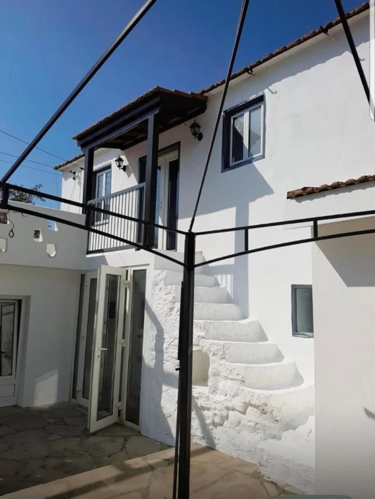 Cheap Houses and Villas for Sale Limassol up to 300000 euro