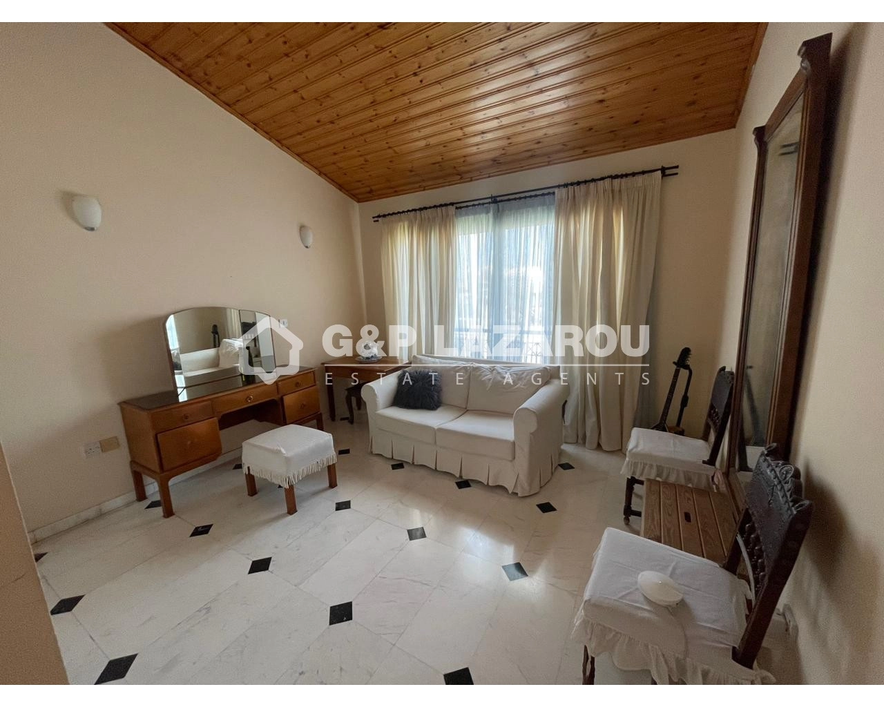 3 Bedroom Apartment for Rent in Limassol – Petrou kai Pavlou