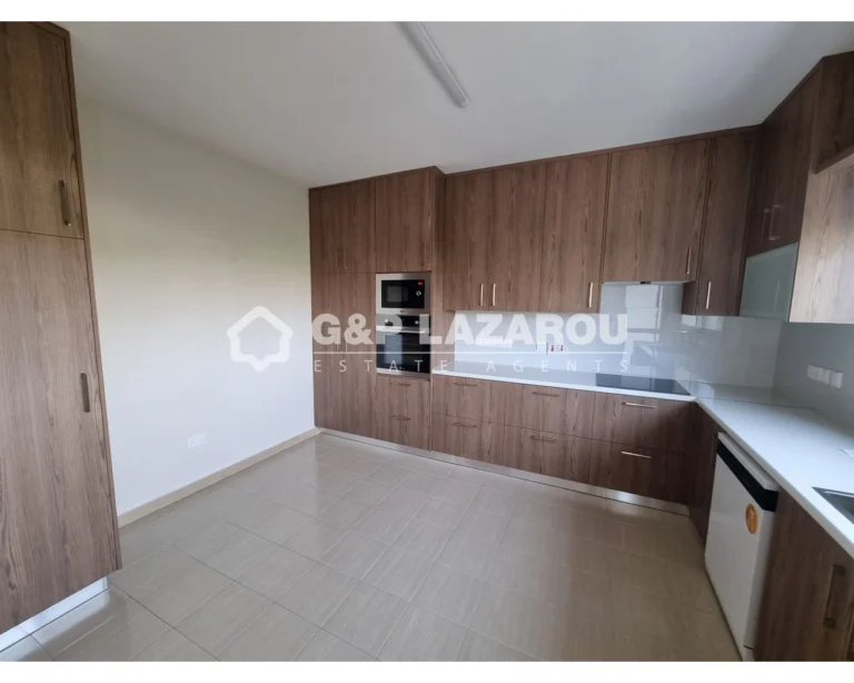 3 Bedroom Apartment for Rent in Potamos Germasogeias, Limassol District