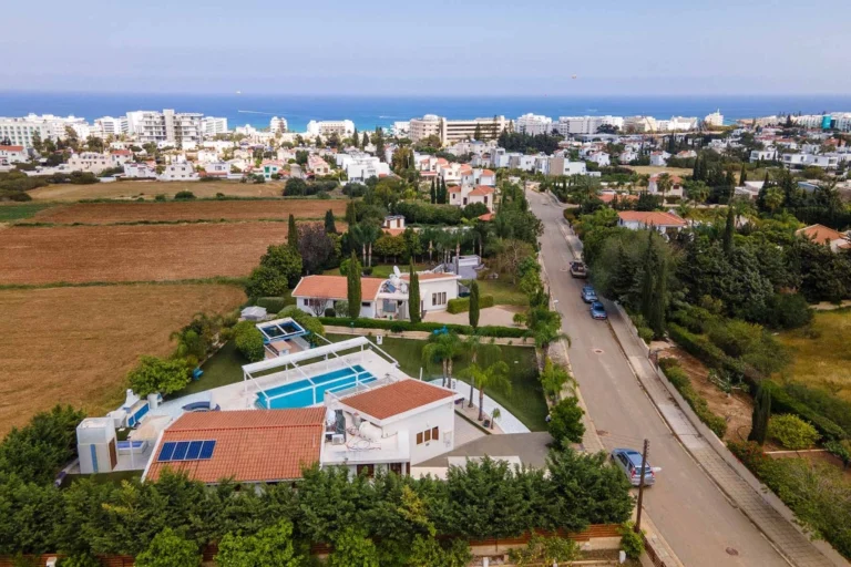 Cheap Houses and Villas for Sale Famagusta up to 1000000 euro