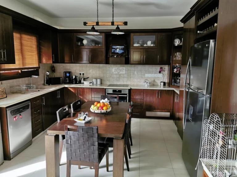 4 Bedroom House for Sale in Erimi, Limassol District